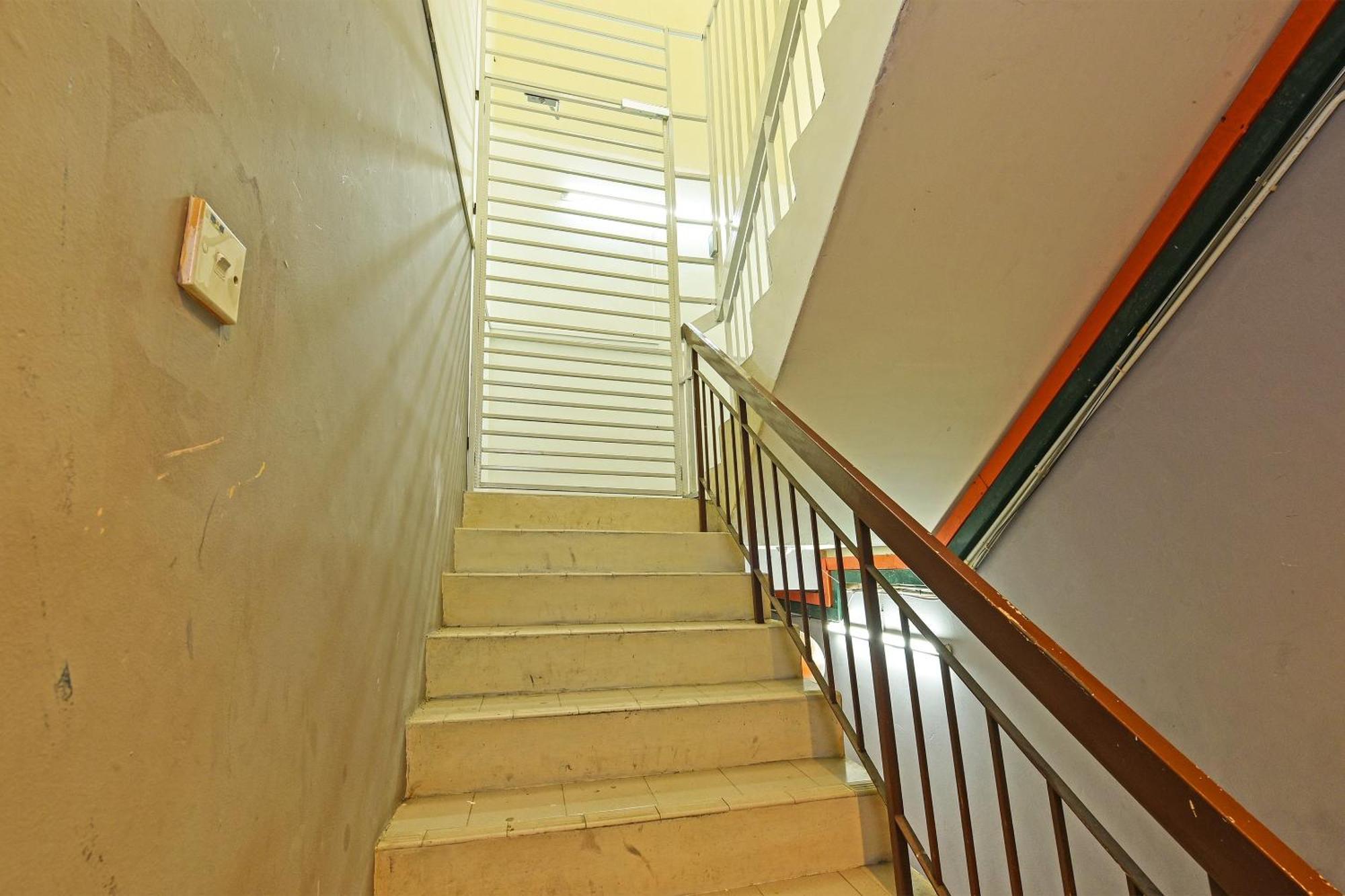 Spot On 90500 Sri Rampai Metro Hostel Kuala Lumpur Ngoại thất bức ảnh